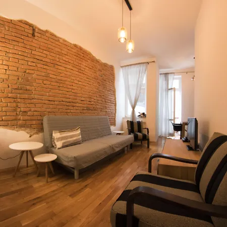 フレッシュ アパート クラクフ