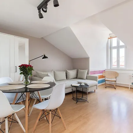 フレッシュ アパート クラクフ