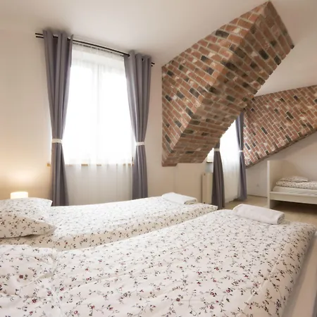 フレッシュ アパート *